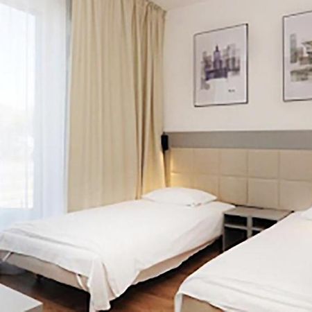 404 Rooms Wolska Apartament Varsó Kültér fotó
