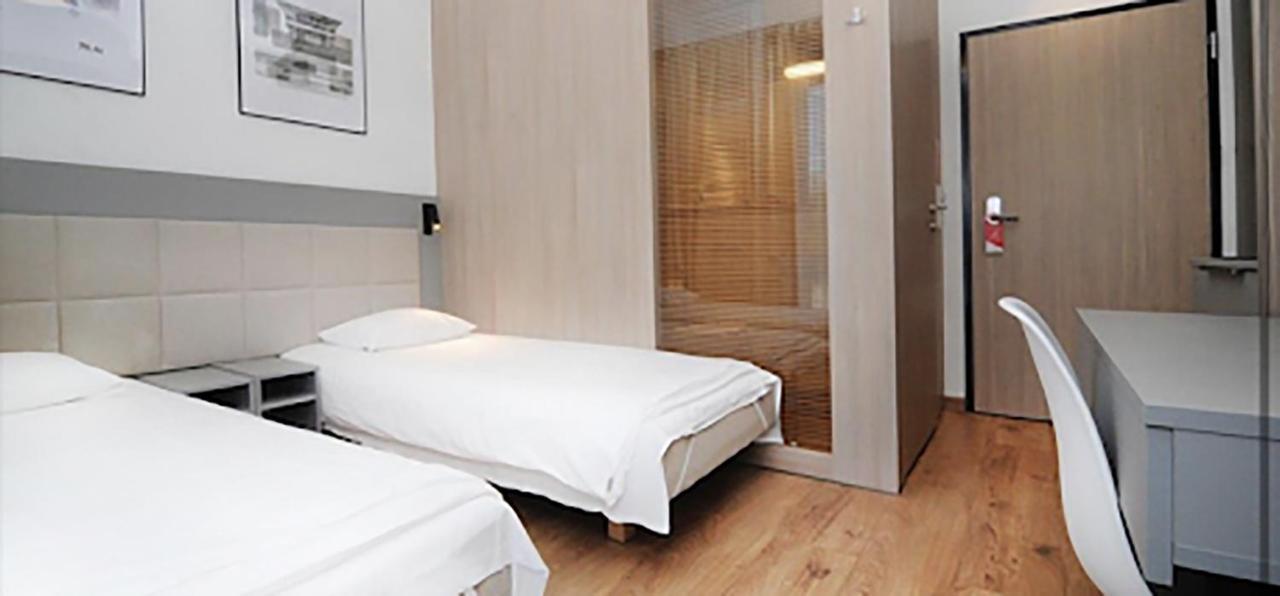 404 Rooms Wolska Apartament Varsó Kültér fotó